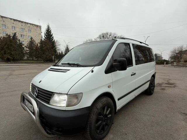Белый Мерседес Вито, объемом двигателя 2.1 л и пробегом 300 тыс. км за 5500 $, фото 3 на Automoto.ua