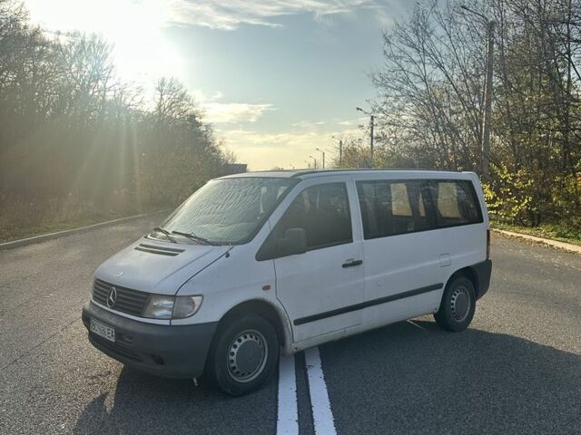 Белый Мерседес Вито, объемом двигателя 2.2 л и пробегом 42 тыс. км за 3600 $, фото 2 на Automoto.ua