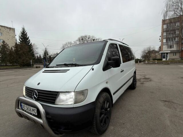 Белый Мерседес Вито, объемом двигателя 2.1 л и пробегом 300 тыс. км за 5500 $, фото 5 на Automoto.ua