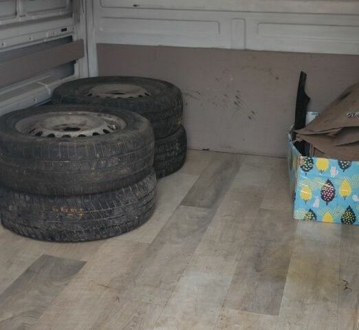 Белый Мерседес Вито, объемом двигателя 2.2 л и пробегом 301 тыс. км за 3500 $, фото 10 на Automoto.ua