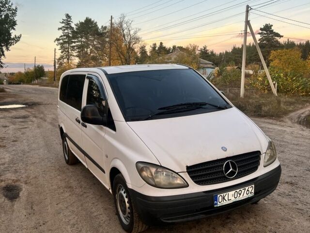 Белый Мерседес Вито, объемом двигателя 0 л и пробегом 400 тыс. км за 3900 $, фото 2 на Automoto.ua