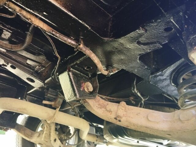 Білий Мерседес Віто, об'ємом двигуна 0 л та пробігом 350 тис. км за 4599 $, фото 7 на Automoto.ua