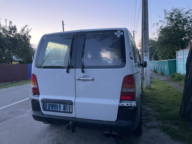 Білий Мерседес Віто, об'ємом двигуна 2.2 л та пробігом 3 тис. км за 4300 $, фото 1 на Automoto.ua