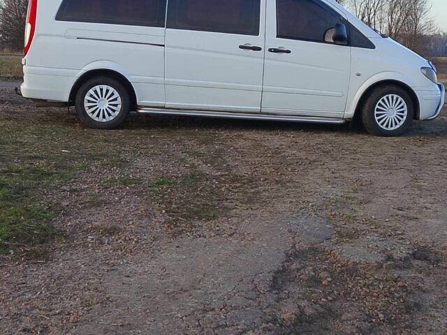 Белый Мерседес Вито, объемом двигателя 2.1 л и пробегом 408 тыс. км за 6500 $, фото 7 на Automoto.ua