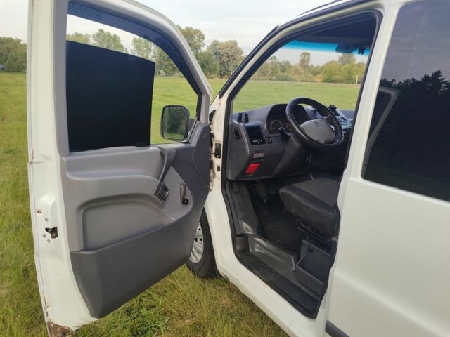 Білий Мерседес Віто, об'ємом двигуна 2.1 л та пробігом 492 тис. км за 4200 $, фото 7 на Automoto.ua