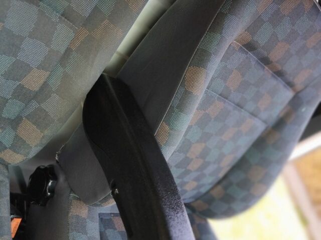 Білий Мерседес Віто, об'ємом двигуна 0 л та пробігом 350 тис. км за 4599 $, фото 1 на Automoto.ua