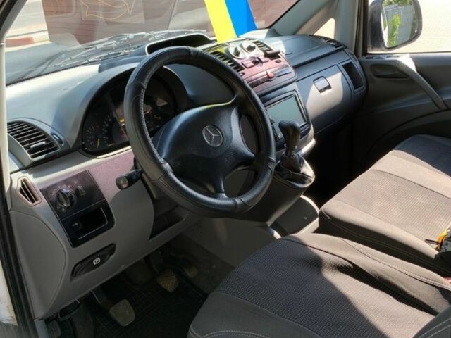 Белый Мерседес Вито, объемом двигателя 2.1 л и пробегом 440 тыс. км за 6200 $, фото 10 на Automoto.ua