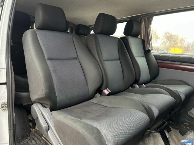 Белый Мерседес Вито, объемом двигателя 2.2 л и пробегом 260 тыс. км за 3750 $, фото 10 на Automoto.ua