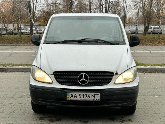 Белый Мерседес Вито, объемом двигателя 2.2 л и пробегом 260 тыс. км за 3750 $, фото 7 на Automoto.ua