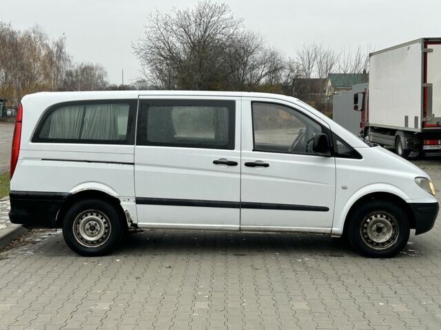 Белый Мерседес Вито, объемом двигателя 2.2 л и пробегом 260 тыс. км за 3750 $, фото 5 на Automoto.ua