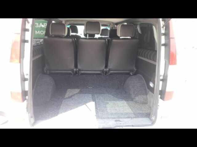 Белый Мерседес Вито, объемом двигателя 2.1 л и пробегом 420 тыс. км за 7200 $, фото 11 на Automoto.ua