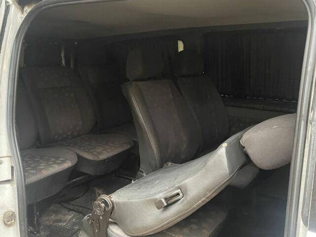 Белый Мерседес Вито, объемом двигателя 2.1 л и пробегом 331 тыс. км за 5800 $, фото 7 на Automoto.ua