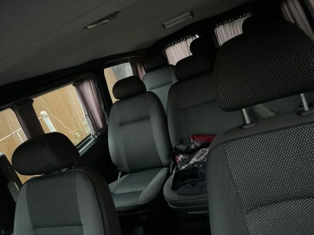 Белый Мерседес Вито, объемом двигателя 2.2 л и пробегом 308 тыс. км за 6800 $, фото 5 на Automoto.ua