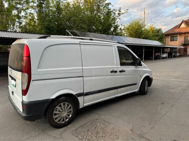 Мерседес Вито 2005 в Кривом Роге на Automoto.ua Белый Мерседес Вито, объемом двигателя 2.1 л и пробегом 5 тыс. км за 4800 $, фото 4 на Automoto.ua