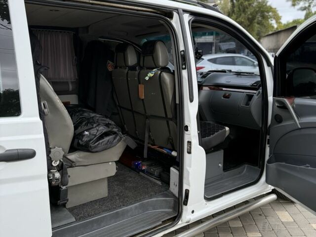 Білий Мерседес Віто, об'ємом двигуна 2.1 л та пробігом 371 тис. км за 7900 $, фото 7 на Automoto.ua