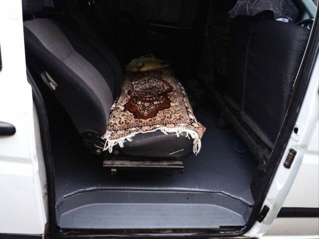 Белый Мерседес Вито, объемом двигателя 2.1 л и пробегом 279 тыс. км за 7300 $, фото 5 на Automoto.ua