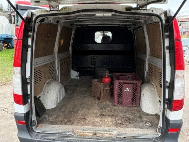 Мерседес Вито 2006 в Самборе на Automoto.ua Белый Мерседес Вито, объемом двигателя 0 л и пробегом 374 тыс. км за 3600 $, фото 6 на Automoto.ua