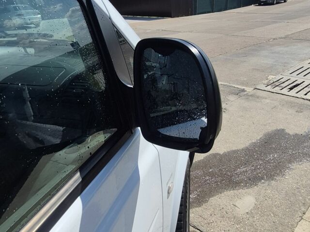 Белый Мерседес Вито, объемом двигателя 2 л и пробегом 250 тыс. км за 6900 $, фото 11 на Automoto.ua