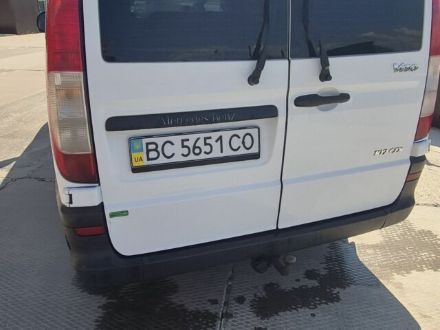 Белый Мерседес Вито, объемом двигателя 2 л и пробегом 250 тыс. км за 6900 $, фото 16 на Automoto.ua