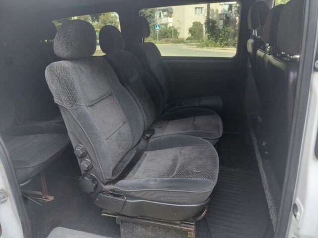 Мерседес Вито 2007 в Сокинянах на Automoto.ua Белый Мерседес Вито, объемом двигателя 2.1 л и пробегом 320 тыс. км за 7850 $, фото 6 на Automoto.ua