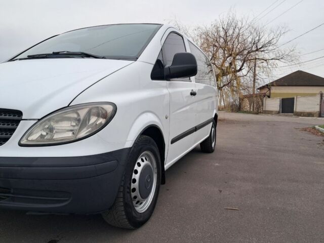 Белый Мерседес Вито, объемом двигателя 2.1 л и пробегом 350 тыс. км за 7950 $, фото 7 на Automoto.ua