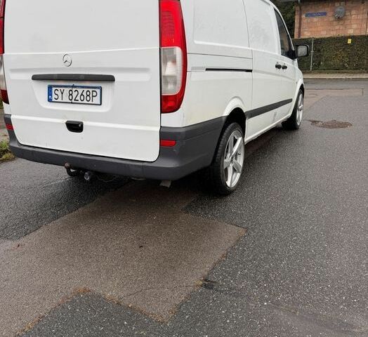 Білий Мерседес Віто, об'ємом двигуна 2.2 л та пробігом 280 тис. км за 2200 $, фото 4 на Automoto.ua