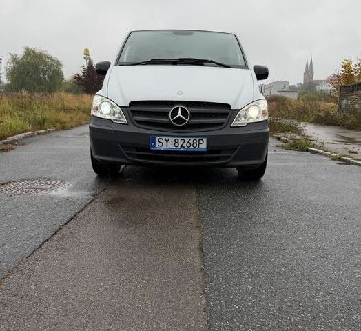 Білий Мерседес Віто, об'ємом двигуна 2.2 л та пробігом 280 тис. км за 2200 $, фото 2 на Automoto.ua