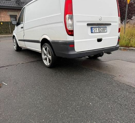 Білий Мерседес Віто, об'ємом двигуна 2.2 л та пробігом 280 тис. км за 2200 $, фото 3 на Automoto.ua