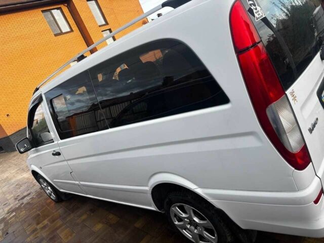 Білий Мерседес Віто, об'ємом двигуна 2.1 л та пробігом 222 тис. км за 10500 $, фото 2 на Automoto.ua