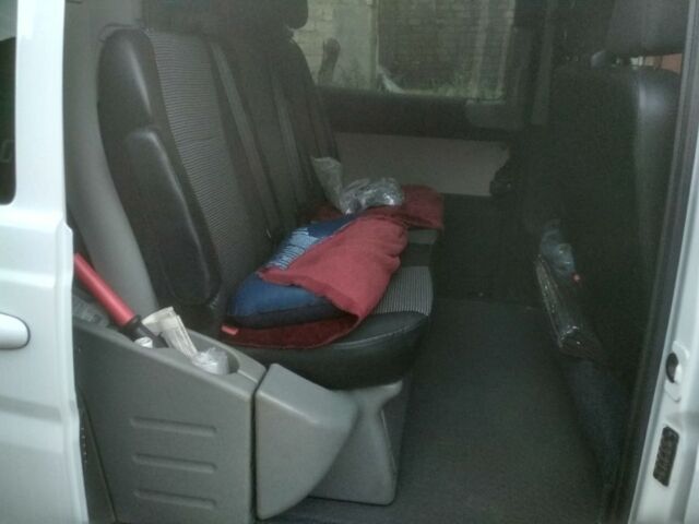 Мерседес Вито 2012 в Арцизе на Automoto.ua Белый Мерседес Вито, объемом двигателя 2.1 л и пробегом 257 тыс. км за 12500 $, фото 6 на Automoto.ua