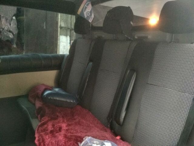 Мерседес Вито 2012 в Арцизе на Automoto.ua Белый Мерседес Вито, объемом двигателя 2.1 л и пробегом 257 тыс. км за 12500 $, фото 10 на Automoto.ua