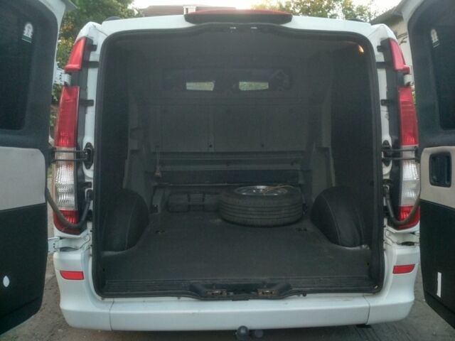 Мерседес Вито 2012 в Арцизе на Automoto.ua Белый Мерседес Вито, объемом двигателя 2.1 л и пробегом 257 тыс. км за 12500 $, фото 11 на Automoto.ua