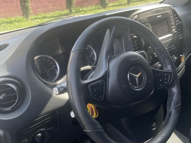 Мерседес Вито 2015 в Хмельницком на Automoto.ua Белый Мерседес Вито, объемом двигателя 0 л и пробегом 383 тыс. км за 13500 $, фото 1 на Automoto.ua