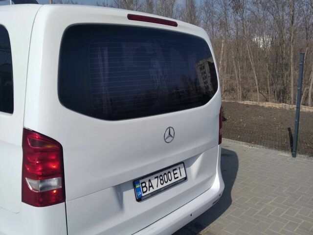 Білий Мерседес Віто, об'ємом двигуна 2.1 л та пробігом 320 тис. км за 14500 $, фото 17 на Automoto.ua