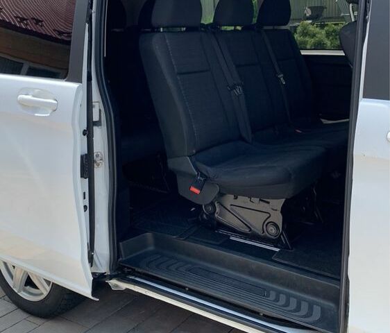 Белый Мерседес Вито, объемом двигателя 2 л и пробегом 83 тыс. км за 19500 $, фото 5 на Automoto.ua