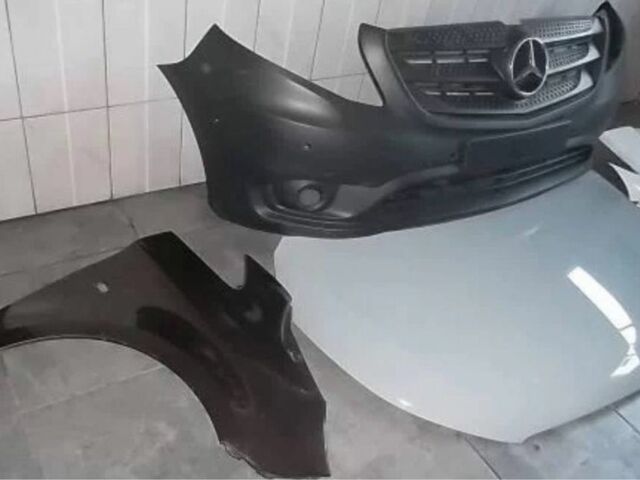 Белый Мерседес Вито, объемом двигателя 0 л и пробегом 100 тыс. км за 300 $, фото 1 на Automoto.ua