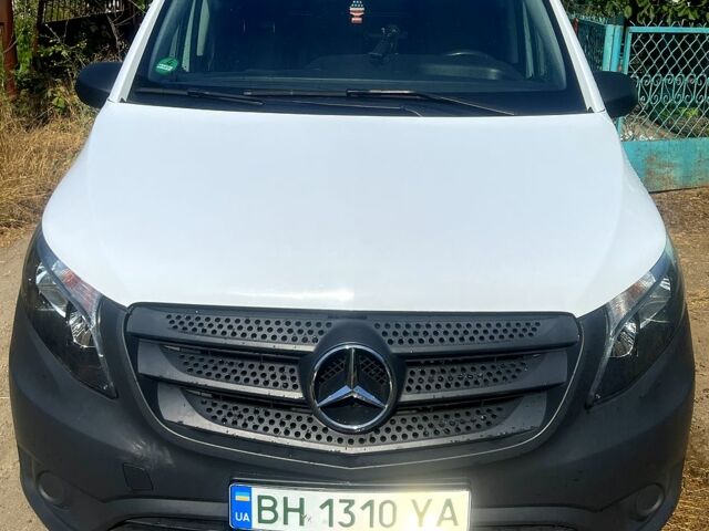 Белый Мерседес Вито, объемом двигателя 0 л и пробегом 55 тыс. км за 18000 $, фото 10 на Automoto.ua