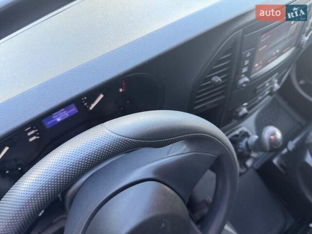 Мерседес Вито 2021 в Запорожье на Automoto.ua Белый Мерседес Вито, объемом двигателя 0 л и пробегом 93 тыс. км за 20900 $, фото 24 на Automoto.ua