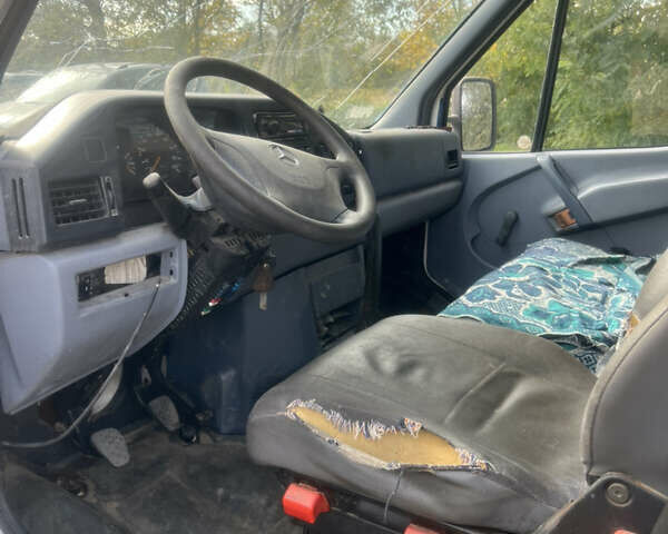 Белый Мерседес Вито, объемом двигателя 2.9 л и пробегом 816 тыс. км за 2999 $, фото 10 на Automoto.ua