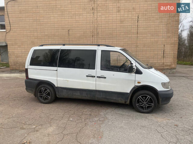 Белый Мерседес Вито, объемом двигателя 2.3 л и пробегом 497 тыс. км за 3500 $, фото 7 на Automoto.ua