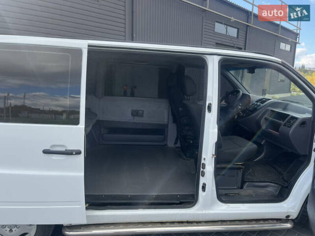 Білий Мерседес Віто, об'ємом двигуна 2.3 л та пробігом 605 тис. км за 5500 $, фото 7 на Automoto.ua
