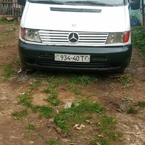 Белый Мерседес Вито, объемом двигателя 2.3 л и пробегом 500 тыс. км за 1000 $, фото 15 на Automoto.ua