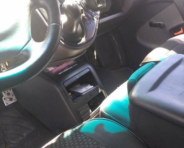 Білий Мерседес Віто, об'ємом двигуна 2.3 л та пробігом 480 тис. км за 5500 $, фото 9 на Automoto.ua