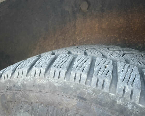 Белый Мерседес Вито, объемом двигателя 2.3 л и пробегом 380 тыс. км за 4500 $, фото 5 на Automoto.ua