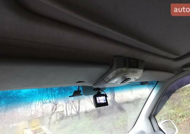 Білий Мерседес Віто, об'ємом двигуна 2.3 л та пробігом 355 тис. км за 6800 $, фото 8 на Automoto.ua