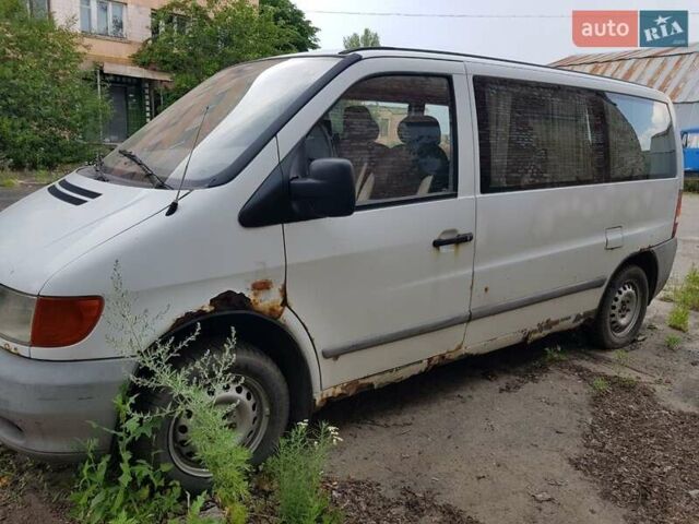 Білий Мерседес Віто, об'ємом двигуна 2.3 л та пробігом 300 тис. км за 2400 $, фото 2 на Automoto.ua
