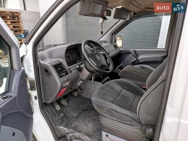 Білий Мерседес Віто, об'ємом двигуна 2.3 л та пробігом 487 тис. км за 5200 $, фото 17 на Automoto.ua