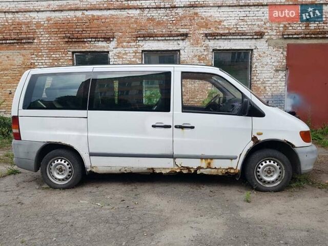Білий Мерседес Віто, об'ємом двигуна 2.3 л та пробігом 300 тис. км за 2400 $, фото 3 на Automoto.ua