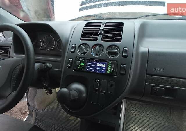 Білий Мерседес Віто, об'ємом двигуна 2.3 л та пробігом 355 тис. км за 6800 $, фото 18 на Automoto.ua