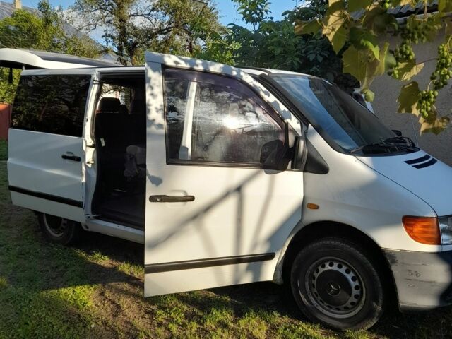 Белый Мерседес Вито, объемом двигателя 2.3 л и пробегом 2 тыс. км за 2700 $, фото 7 на Automoto.ua